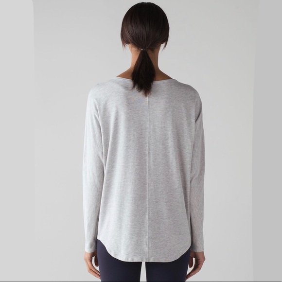 NOT FOR SALE Lululemon Seymour Long Sleeve in Heathered Vapor - Picture 2 of 7